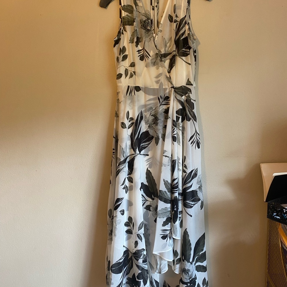 CALVIN KLEIN DITSY FAUX WRAP DRESS 6 fully lined